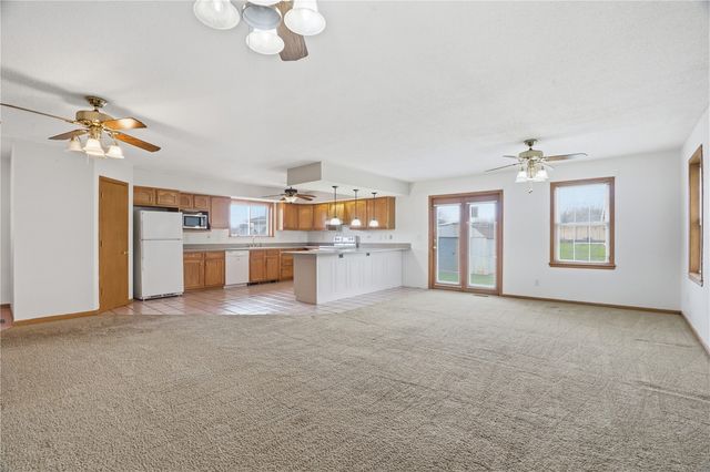 346 32nd Street NW, Cedar Rapids, IA 52405
