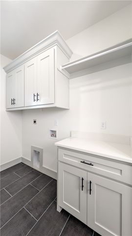 8 Whithorn Lane, Bella Vista, AR 72715