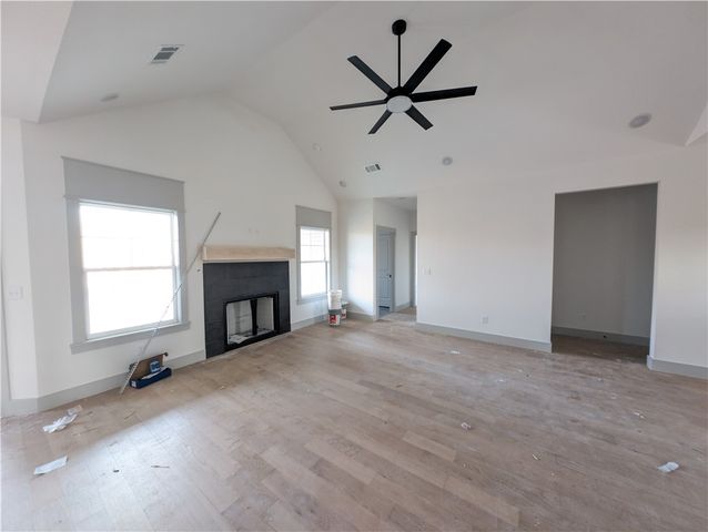 8 Whithorn Lane, Bella Vista, AR 72715