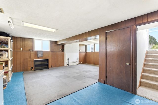 1817 S 262nd Place, Des Moines, WA 98198