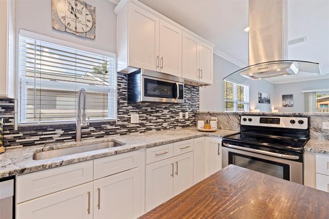 3110 15TH STREET N, St Petersburg, FL 33704