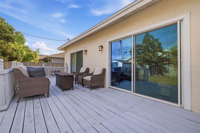 3110 15TH STREET N, St Petersburg, FL 33704