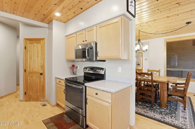 5588 W SOLITUDE TRAILS Loop, Pine, AZ 85544