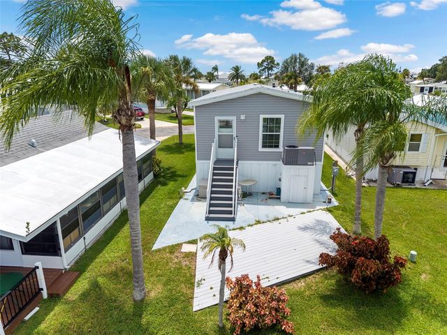 44 CROWN POINT DRIVE, Nokomis, FL 34275