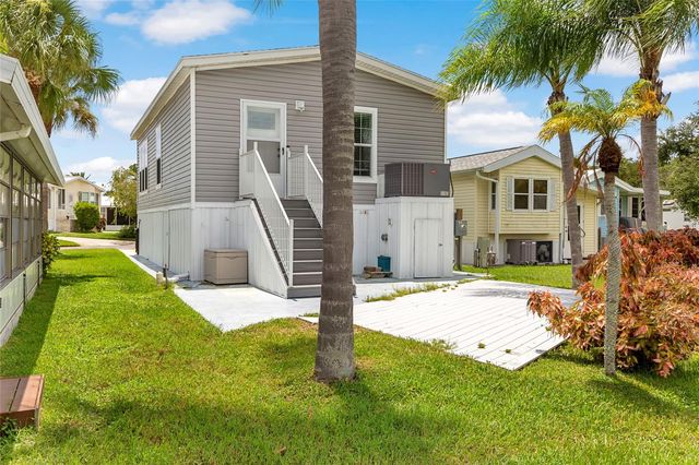 44 CROWN POINT DRIVE, Nokomis, FL 34275