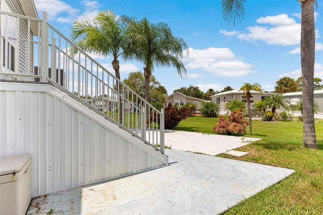 44 CROWN POINT DRIVE, Nokomis, FL 34275