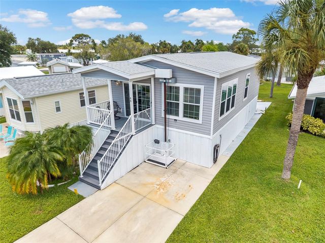 44 CROWN POINT DRIVE, Nokomis, FL 34275