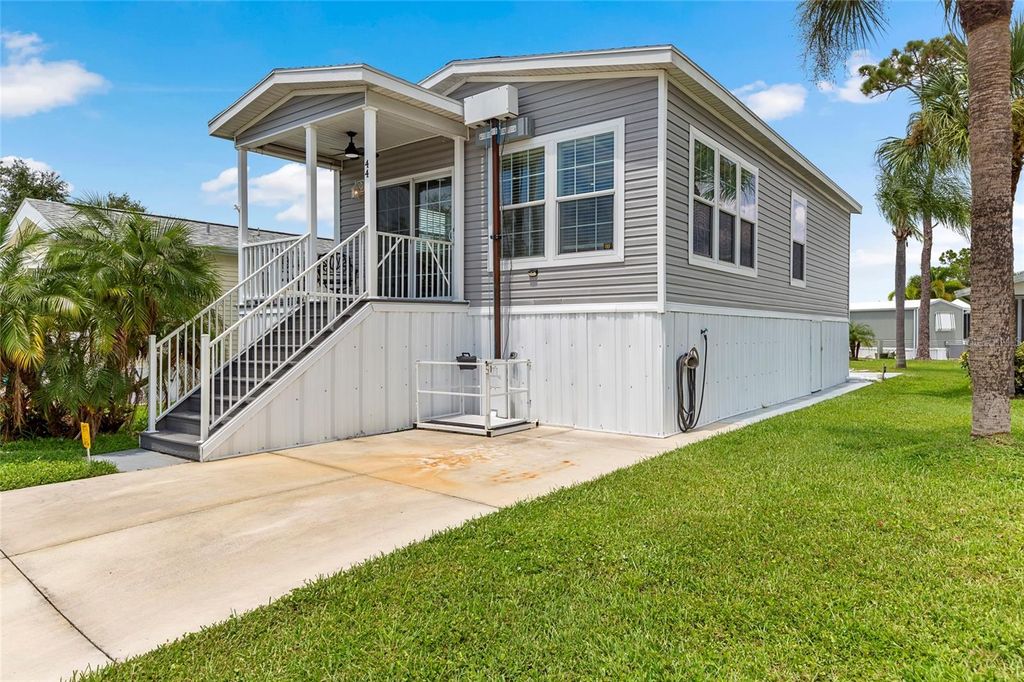 44 CROWN POINT DRIVE, Nokomis, FL 34275