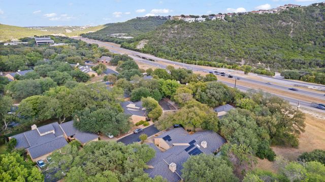 7211 Lakewood DR C111, Austin, TX 78750