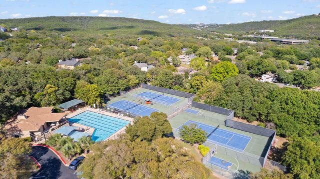 7211 Lakewood DR C111, Austin, TX 78750