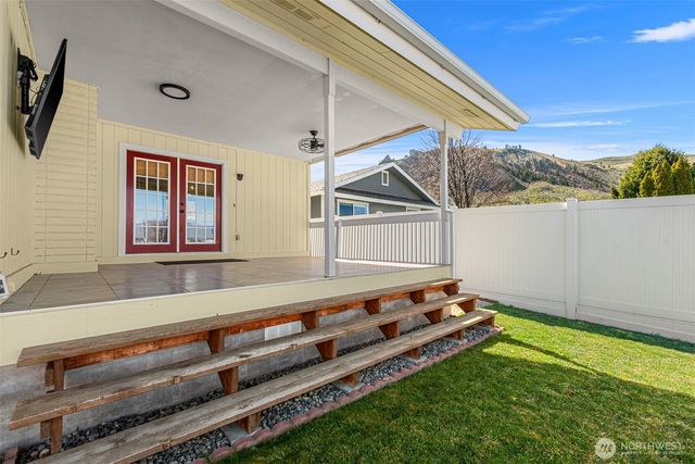 1308 Seneca Avenue S, Wenatchee, WA 98801