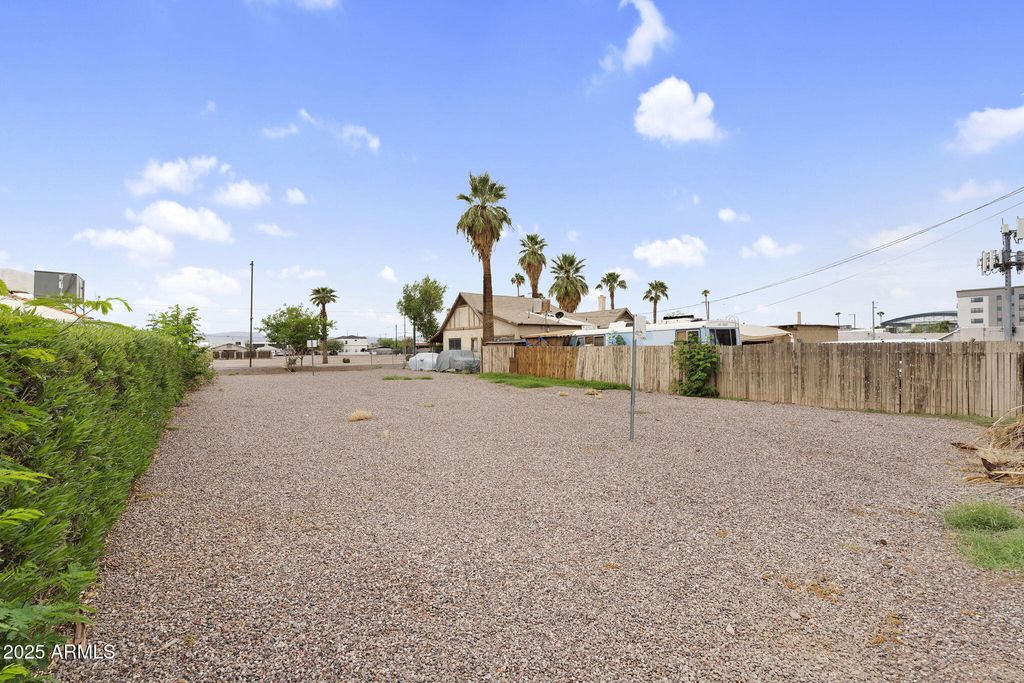 1318 E JEFFERSON Street, Phoenix, AZ 85034 — photo 4