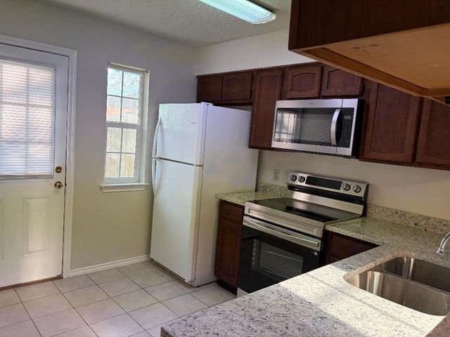 2909 Kathleen Lane, Euless, TX 76039