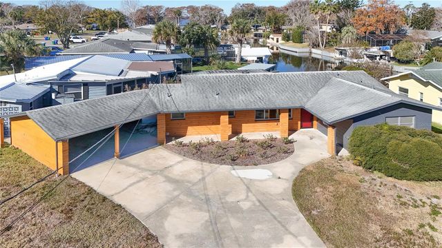 1503 CANAL COURT, Tavares, FL 32778