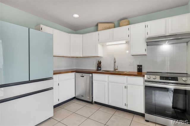 1045 Estes Drive, Florissant, MO 63031