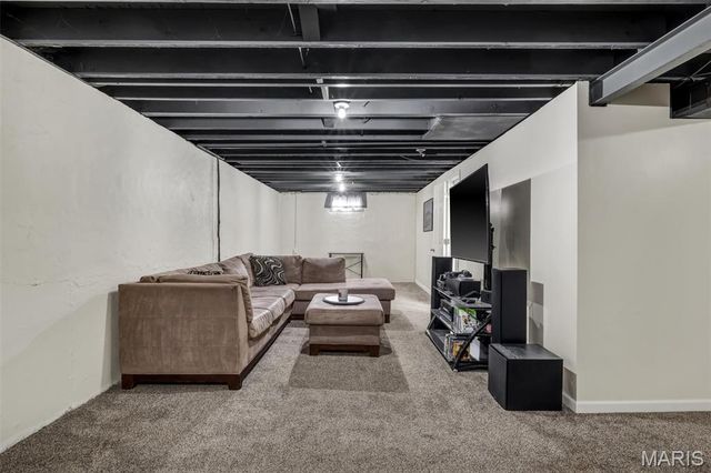 1045 Estes Drive, Florissant, MO 63031