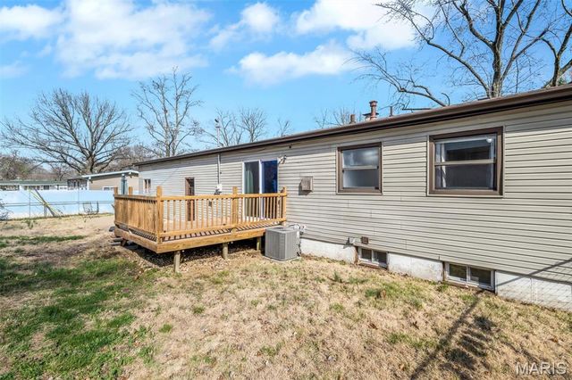 1045 Estes Drive, Florissant, MO 63031