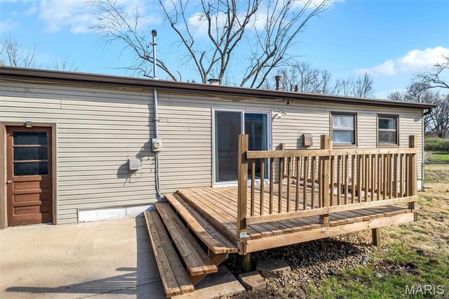 1045 Estes Drive, Florissant, MO 63031