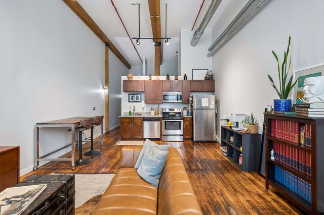 1350 Rosa L Parks Blvd Apt 335, Nashville, TN 37208