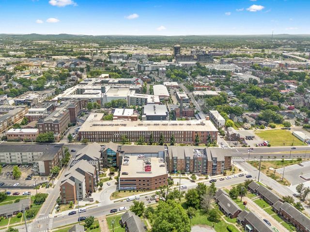 1350 Rosa L Parks Blvd Apt 335, Nashville, TN 37208