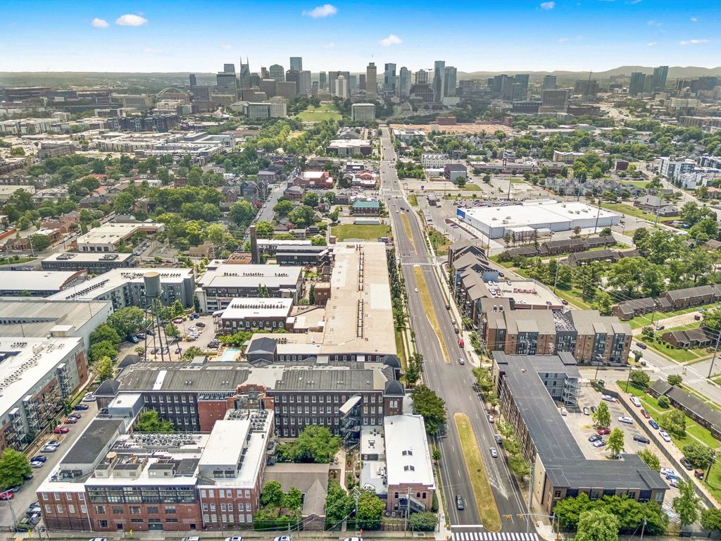 1350 Rosa L Parks Blvd Apt 335, Nashville, TN 37208
