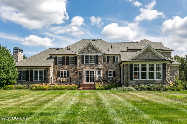 3 Bretwood Drive N, Colts Neck, NJ 07722