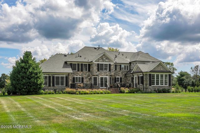 3 Bretwood Drive N, Colts Neck, NJ 07722
