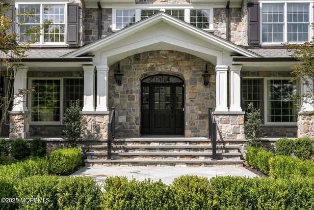3 Bretwood Drive N, Colts Neck, NJ 07722