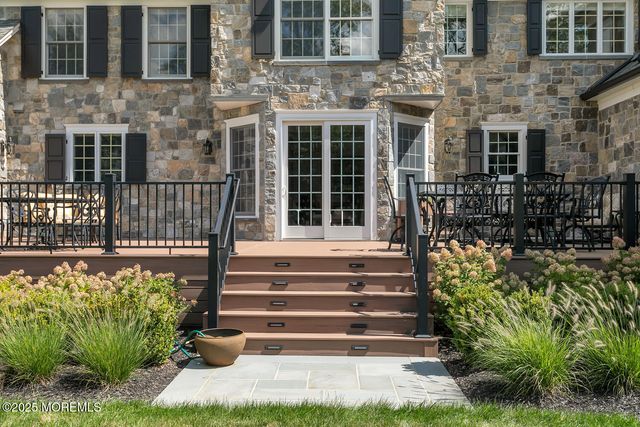 3 Bretwood Drive N, Colts Neck, NJ 07722