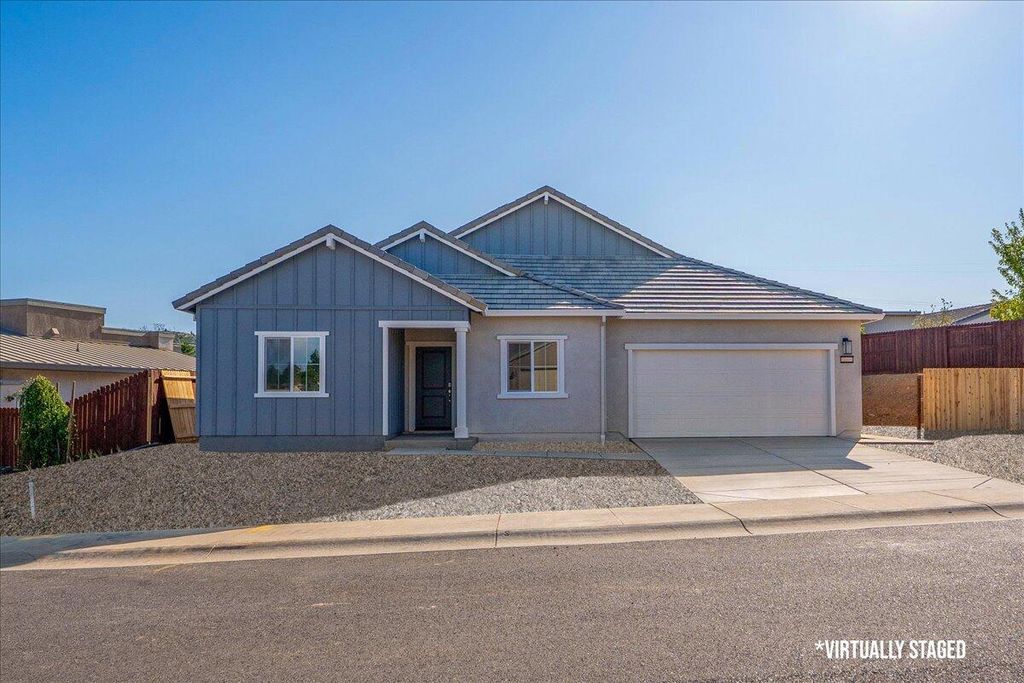 876 Wind Cove Drive, Redding, CA 96001