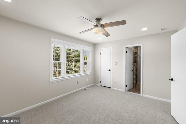 210 LEEDS CT E, Warrenton, VA 20186