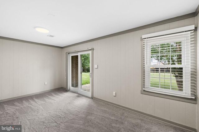 210 LEEDS CT E, Warrenton, VA 20186