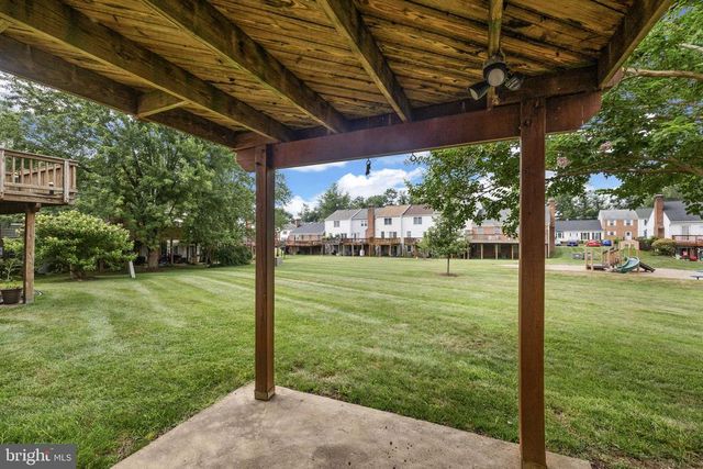 210 LEEDS CT E, Warrenton, VA 20186