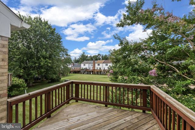 210 LEEDS CT E, Warrenton, VA 20186