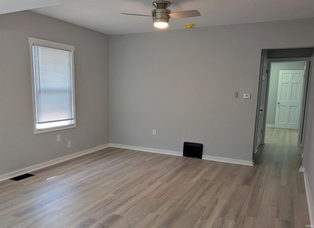 514 E Fairview Avenue, South Bend, IN 46614