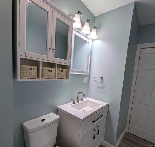 514 E Fairview Avenue, South Bend, IN 46614