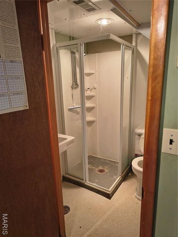 324 Elmwood Drive, St Charles, MO 63301