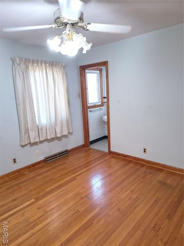 324 Elmwood Drive, St Charles, MO 63301