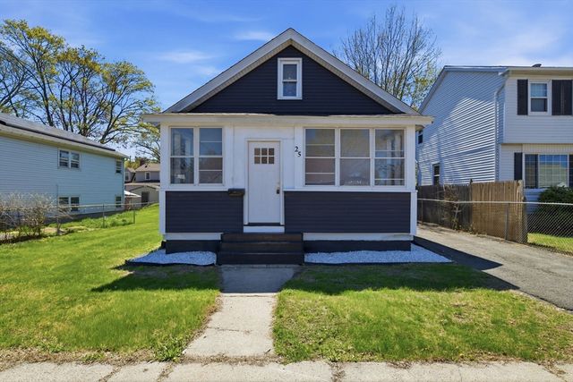 25 Victoria St., Springfield, MA 01104
