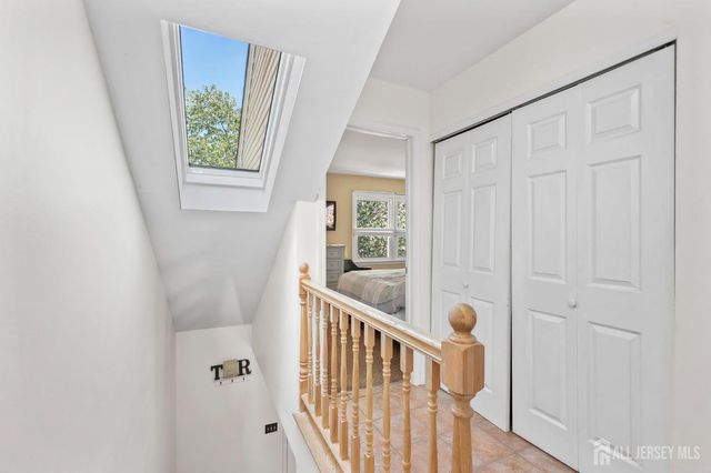 31 Dallenbach Lane, East Brunswick, NJ 08816