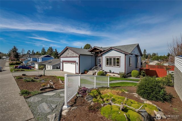 4410 Glasgow Way, Anacortes, WA 98221