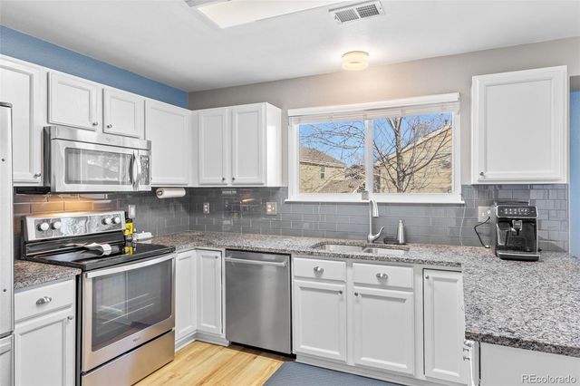 10566 Hyacinth Place, Highlands Ranch, CO 80129