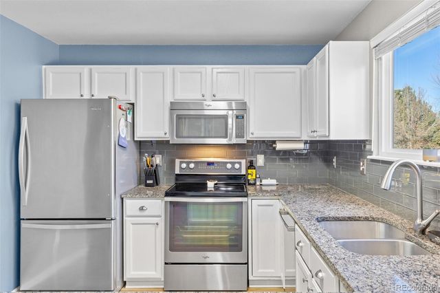 10566 Hyacinth Place, Highlands Ranch, CO 80129