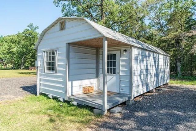 1470 Rs County Road 4525, Point, TX 75472