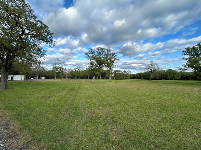 1470 Rs County Road 4525, Point, TX 75472