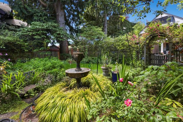 1515 37th Avenue, Seattle, WA 98122