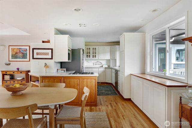 1515 37th Avenue, Seattle, WA 98122