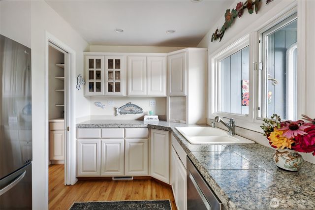 1515 37th Avenue, Seattle, WA 98122