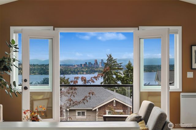 1515 37th Avenue, Seattle, WA 98122