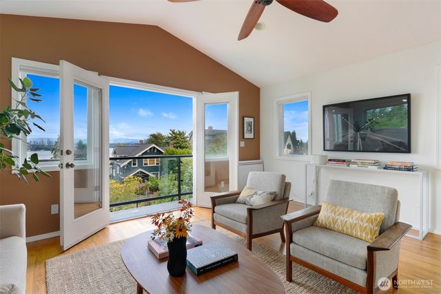 1515 37th Avenue, Seattle, WA 98122